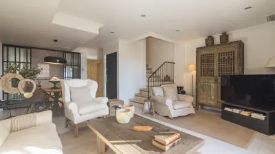 Chalet on Avenida Santiago Bernabeu photo 5