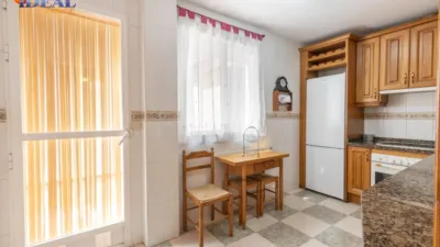 Terraced house on Calle Tval Blas de Otero, No. 4 photo 10
