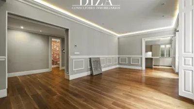 Apartment on Calle del Conde de Aranda photo 5