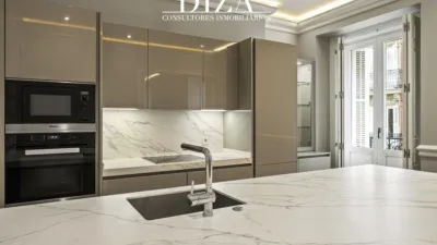 Apartment on Calle del Conde de Aranda photo 20