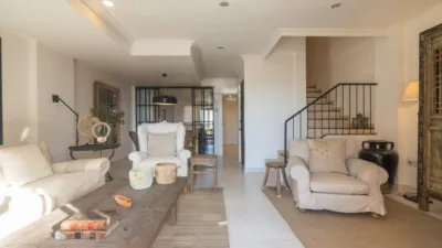 Chalet on Avenida Santiago Bernabeu photo 4