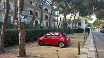 Apartment on Carrer de l'Empordà photo 2