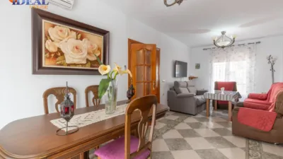 Terraced house on Calle Tval Blas de Otero, No. 4 photo 5