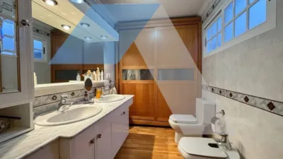House in the Centre photo 6
