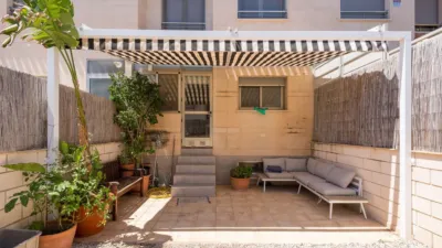 Terraced House on Carrer de la Mar photo 3