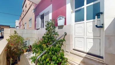 House on Calle Rodrigo De Triana, 32 photo 4