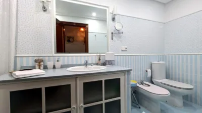 Piso en alquiler en Calle Raphael, Centro (Linares) de 590 €<span>/mes</span>