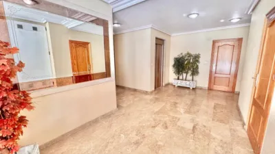 Piso – Orihuela, Severo Ochoa - Más