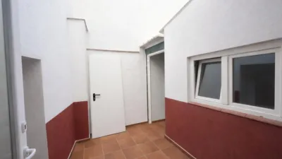 House in the Center photo 19