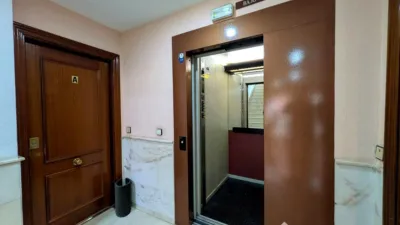 Piso en alquiler en Calle Raphael, Centro (Linares) de 590 €<span>/mes</span>