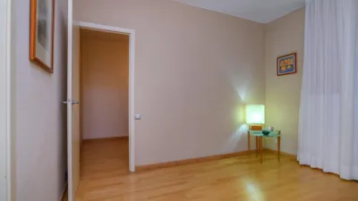 Apartment on Via Augusta photo 27