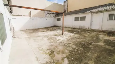 House in - City Centre photo 2
