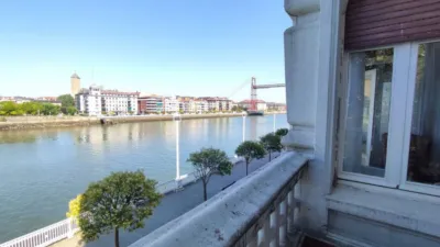 Apartment on Calle de María Díaz de Haro photo 2