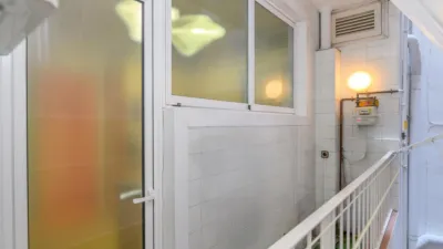 Apartment on Via Augusta photo 16