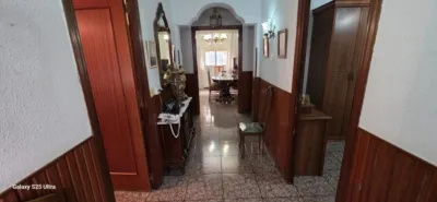 House in the Centre photo 5
