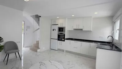 Casa – Torrevieja, Urbanización Los Balcones - Més