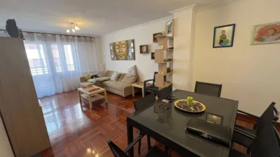 Flat on Calle de la Autónoma photo 2