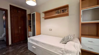 Piso en alquiler en Calle Raphael, Centro (Linares) de 590 €<span>/mes</span>