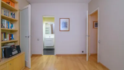 Apartment on Via Augusta photo 29