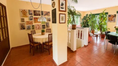 Semi-detached house on Calle del Encinar photo 3