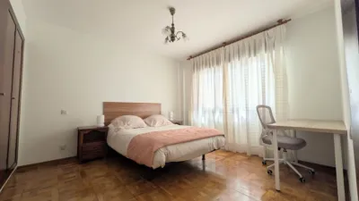 Piso en alquiler en Calle de Santa Eulalia de Mérida, 6, Buenavista-El Cristo (Oviedo) de 1.250 €<span>/mes</span>