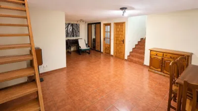 Semi-detached house on Calle del Encinar photo 25