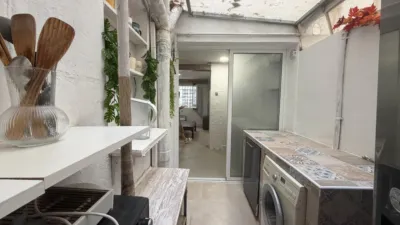 Apartment on Calle de Villarreal photo 9