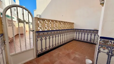 Terraced house on Camino de La Naranja street photo 15