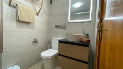 Semi-detached house in Urbanización Lago Jardín photo 11