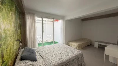 Apartment on Calle de Villarreal photo 16
