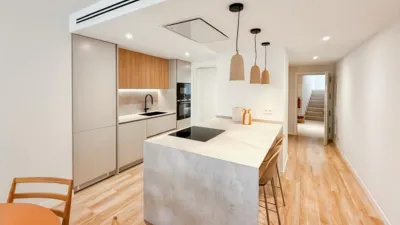 Apartment on Carrer de Marina photo 4