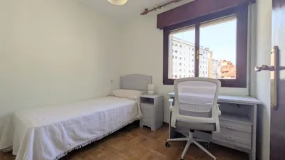Piso en alquiler en Calle de Santa Eulalia de Mérida, 6, Buenavista-El Cristo (Oviedo) de 1.250 €<span>/mes</span>