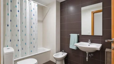 Apartment in Montroy photo 23