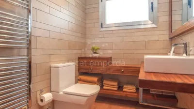 House in Centre photo 9