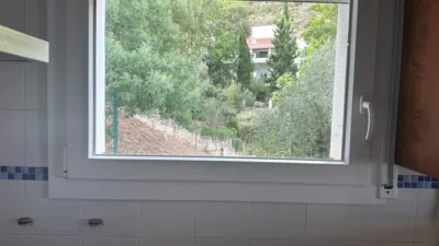 Apartment on Carrer de la Pujada del Puig Rom photo 26