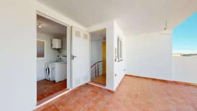 House in the Centre photo 35