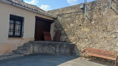 Rustic farm on Calle del Palomar photo 3