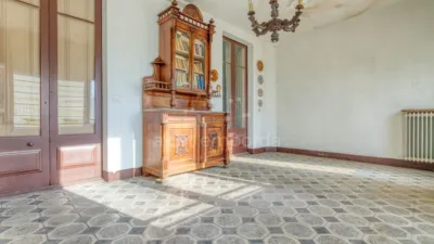 House in Centre photo 13