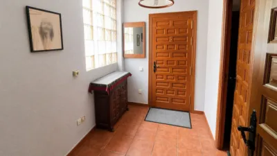 Semi-detached house on Calle del Encinar photo 5