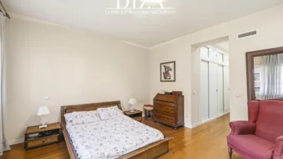 Apartment on Santa Cruz de Marcenado Street photo 12