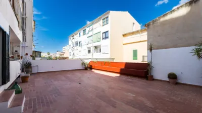 Flat on Carrer de Contestí photo 2
