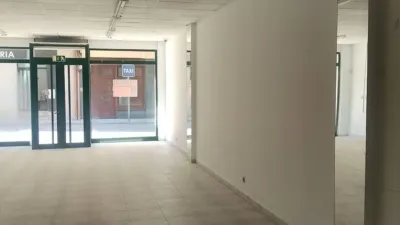Local comercial en alquiler en Calle de la Concordia - Més
