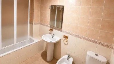 Semi-detached house on Calle del Encinar photo 9