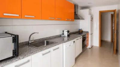 Apartment in Montroy photo 17