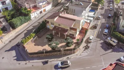 House in Centre photo 17
