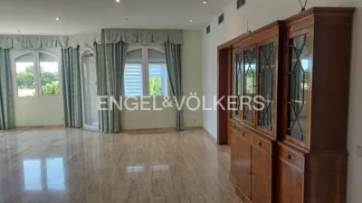 Chalet on Carrer d'en Pere Antoni Torres i Jordi, 5 photo 10