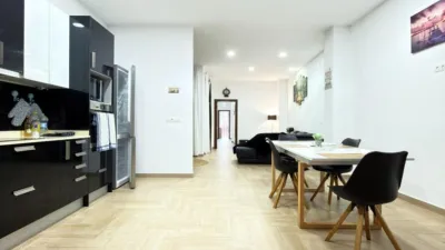 Apartment on San Vicente Street photo 3