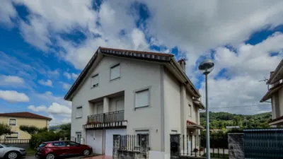 Semi-detached house in Barrio de Liáño-Hoya, 185 photo 2