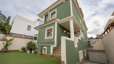 Chalet on Conrado Albaladejo Street photo 7