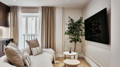 Apartment on Calle del Piamonte photo 2